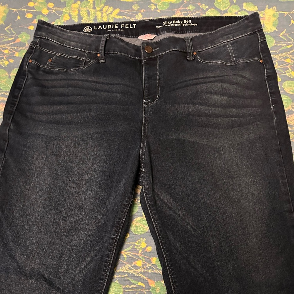 Laurie Felt jeans, flare leg, faux zipper